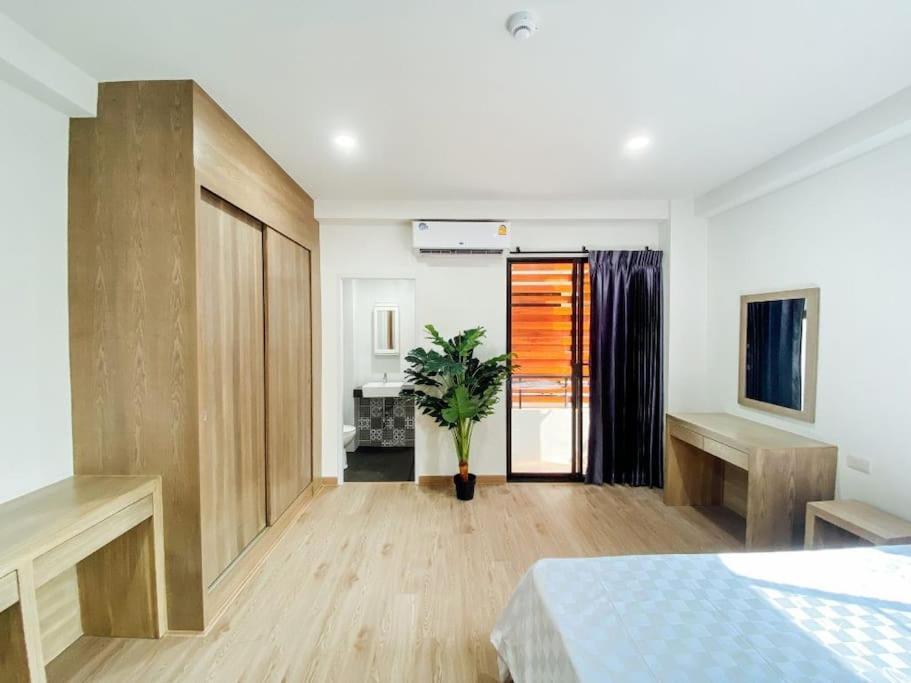 Gp House Apartment - Private Room Sukhumvit Bts Onnut 曼谷 外观 照片