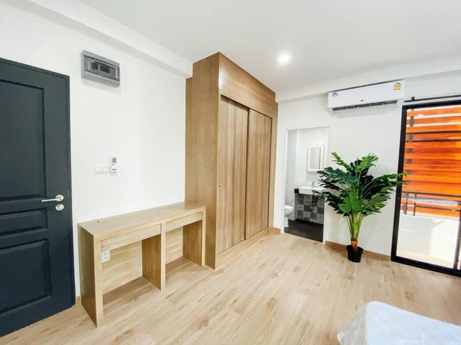 Gp House Apartment - Private Room Sukhumvit Bts Onnut 曼谷 外观 照片